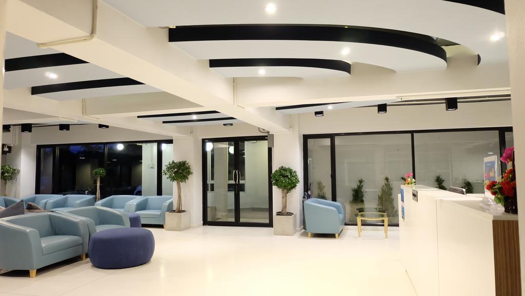 The Airy Residence Банкок Екстериор снимка